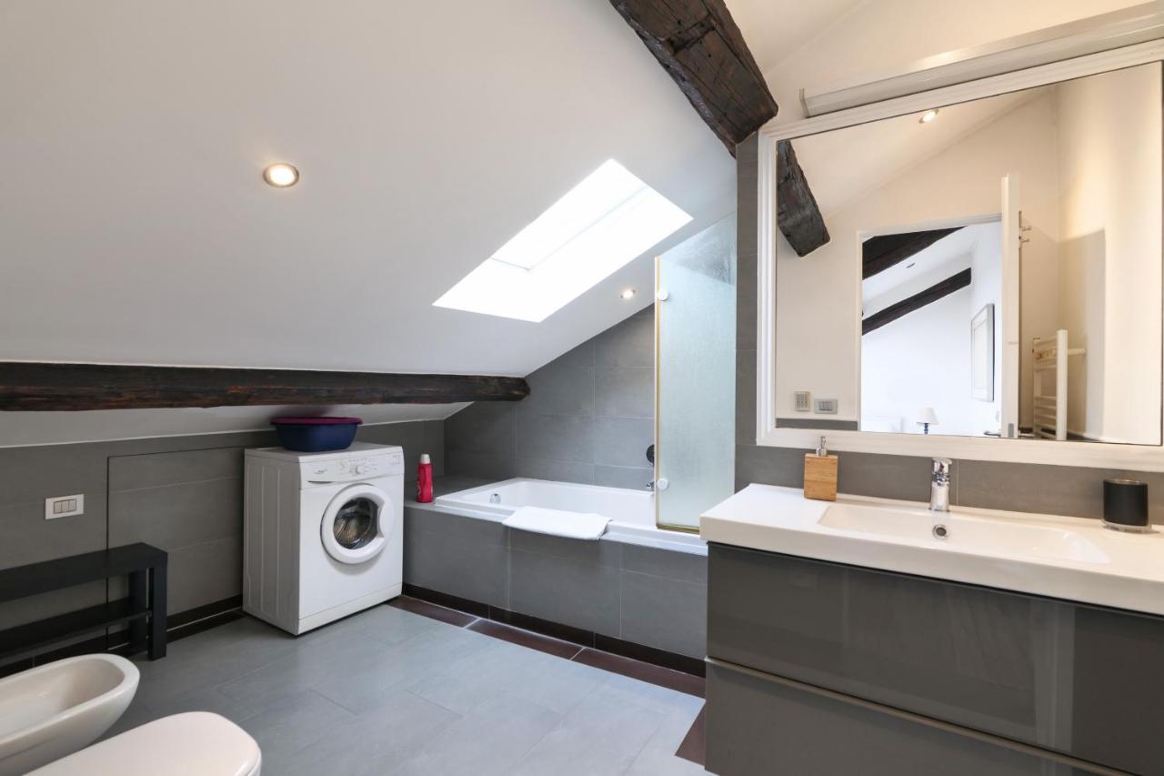 Apartamento Elegant P.Venezia Attic Milán Exterior foto