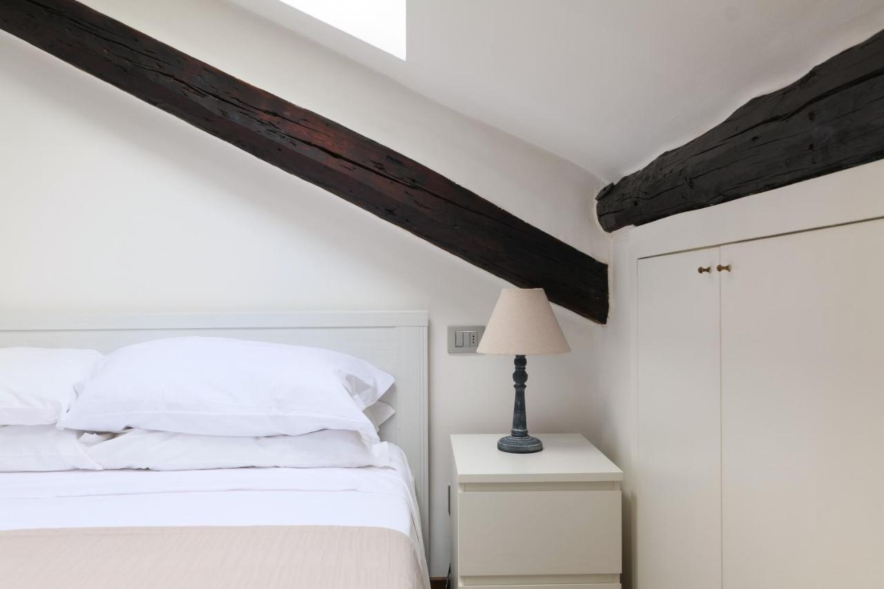 Apartamento Elegant P.Venezia Attic Milán Exterior foto